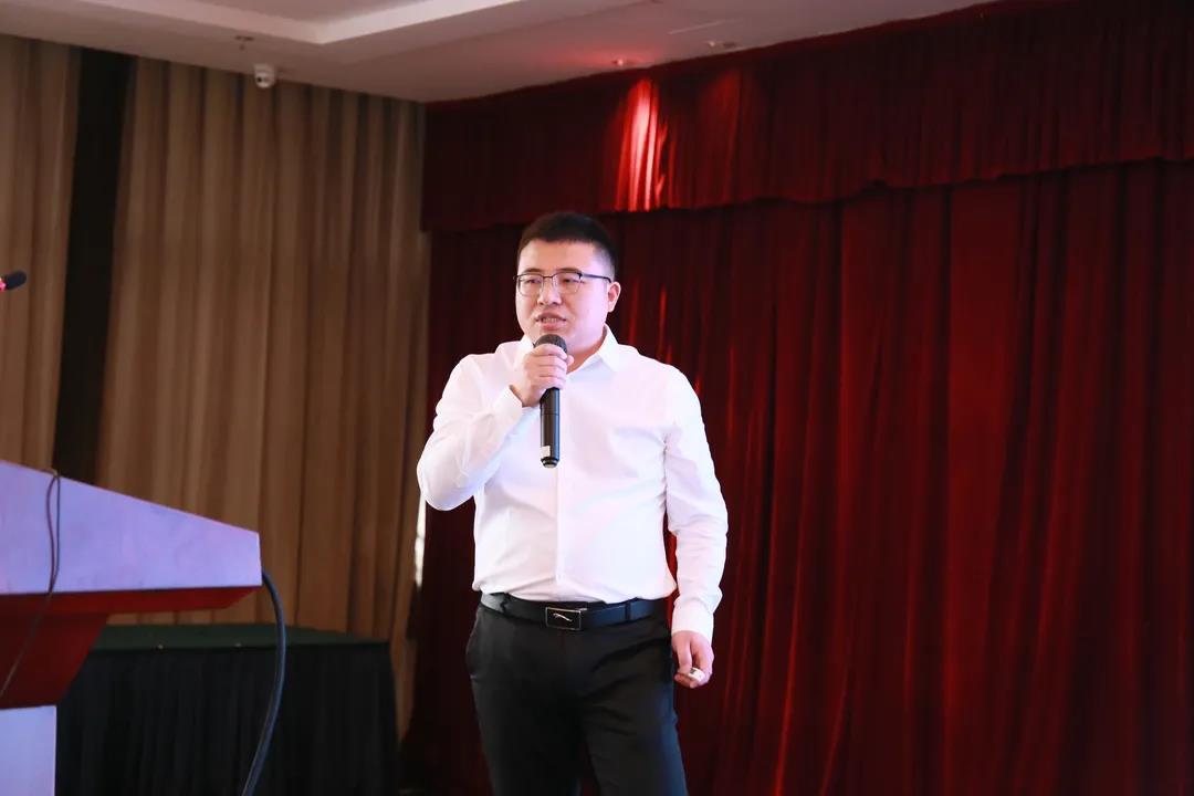 加氣協(xié)會(huì )主辦、東岳機械承辦的第五屆加氣混凝土行業(yè)總工程師論壇暨2021綠色低碳論壇圓滿(mǎn)召開(kāi)