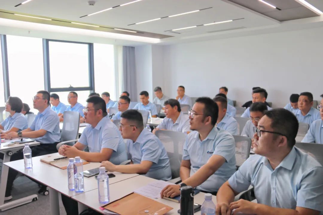 2024年上半年中層管理干部述職會(huì )議：述職曬答卷，砥礪再奮進(jìn)。